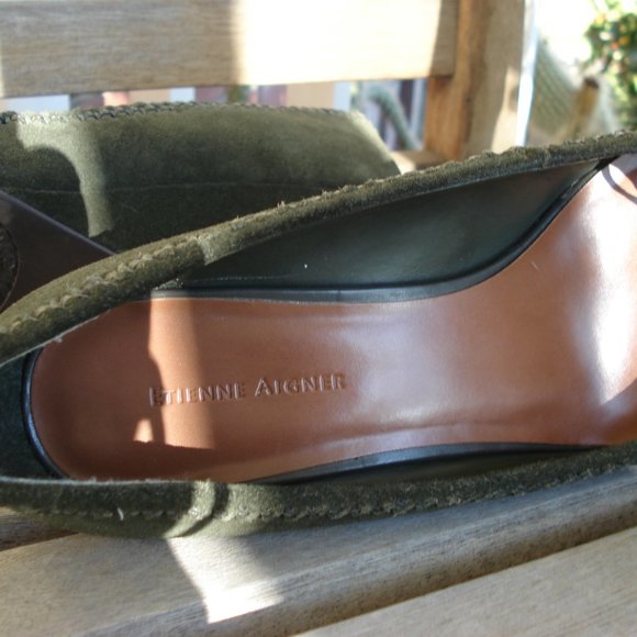 ETIENNE AIGNER == Loden Green Suede Leather Wedges Sz. 10/ Box - Picture 6 of 13